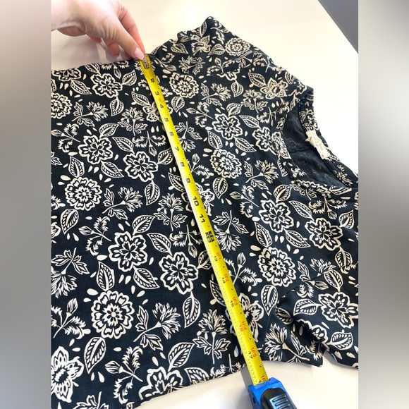 Rag & Bone Women’s 100% Organic Cotton Black and Cream Floral Tshirt SMALL - Picture 5 of 6